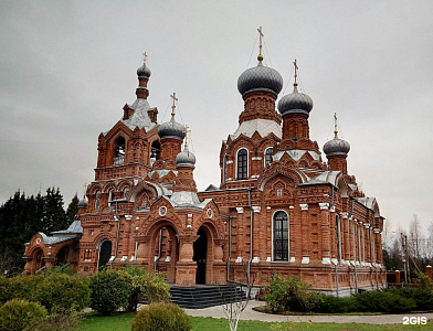Церковь Воздвижения Честного Креста Господня в Дарне 