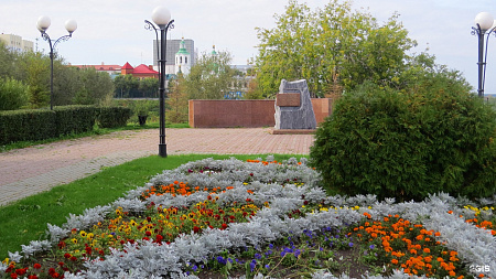 Камень-памятник в честь основания города