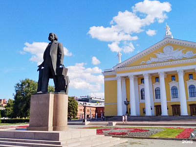 Памятник М.И. Глинке