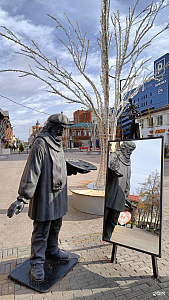 Скульптура Художник