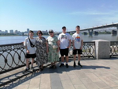 Экскурсия по Новосибирску на автобусе. Набережная Оби. Экскурсии для приезжих Экскурсия по Новосибирску на автобусе. Набережная Оби. Экскурсии для приезжих
