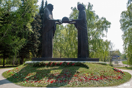 Мемориал Скорбящие матери