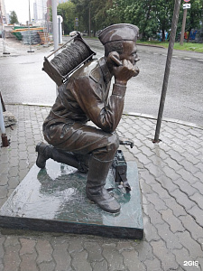 Памятник военному связисту