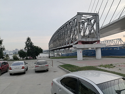 Памятник Мосту в Новосибирске