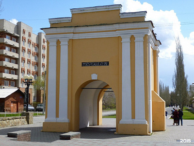 Тарские ворота