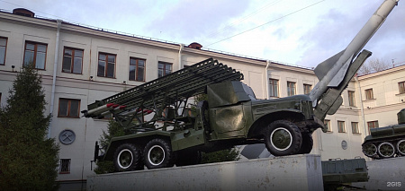 Детская патриотическая экскурсия по Екатеринбургу «И здесь ковалась Победа» - продолжительность 3,5-4 часа. Детская патриотическая экскурсия по Екатеринбургу «И здесь ковалась Победа» - продолжительность 3,5-4 часа.