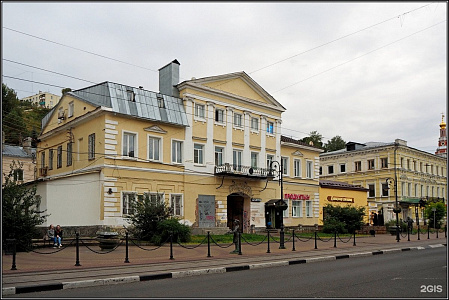 Дом с торговыми лавками купеческой жены М.И. Смирновой