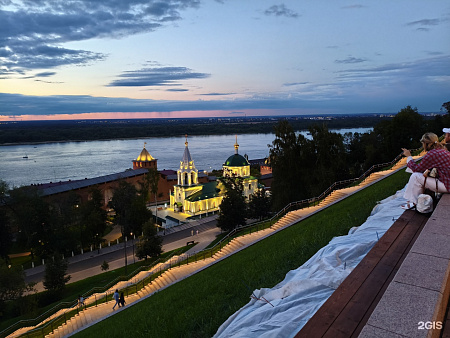 Детская обзорная экскурсия по ночному Нижнему Новгороду «Ночь над Волгой» - продолжительность 2 часа Детская обзорная экскурсия по ночному Нижнему Новгороду «Ночь над Волгой» - продолжительность 2 часа